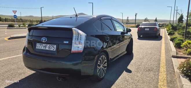 Toyota Prius-5