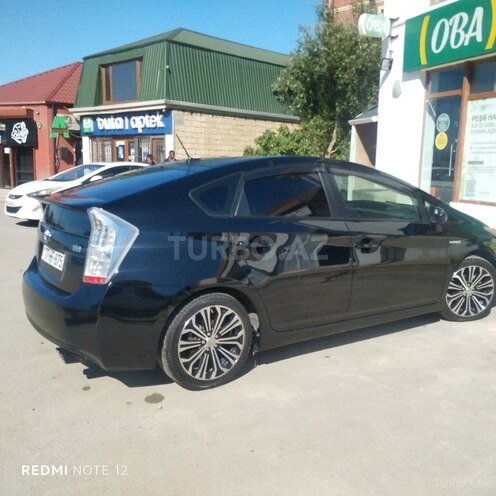 Toyota Prius-14