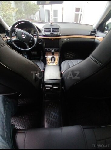 Mercedes E 220-8