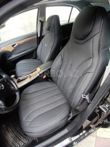 Mercedes E 220-9
