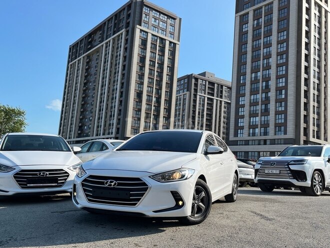 Hyundai Avante-1