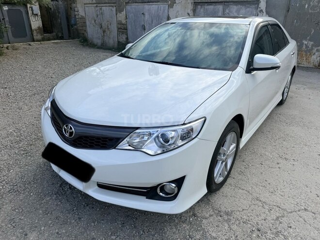 Toyota Camry-3