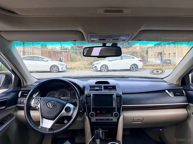 Toyota Camry-7