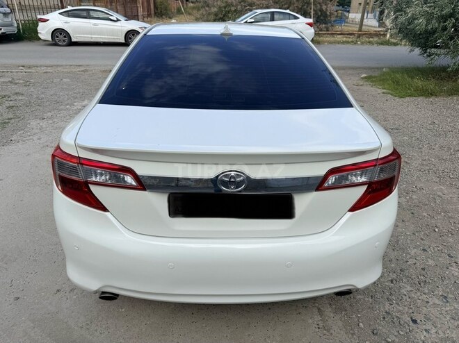 Toyota Camry-4