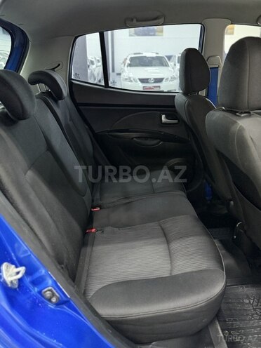 Kia Picanto-21
