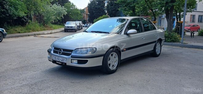 Opel Omega-4