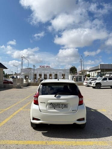 Nissan Note-5