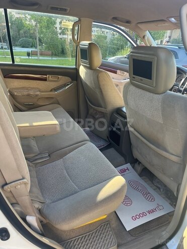 Toyota Land Cruiser Prado-7