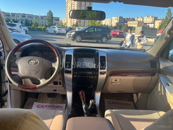 Toyota Land Cruiser Prado-6