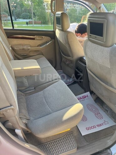Toyota Land Cruiser Prado-8