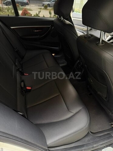 BMW 330-11