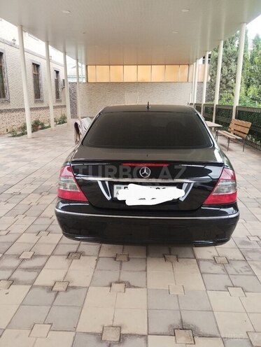 Mercedes E 220-2