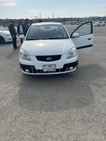 Kia Rio-1
