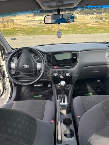 Kia Rio-3