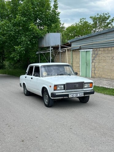 LADA (VAZ) 2107-1