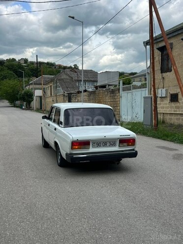 LADA (VAZ) 2107-2