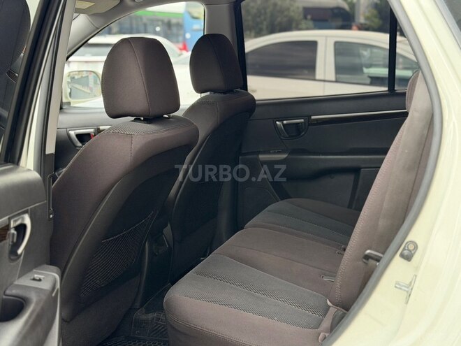 Hyundai Santa Fe-7