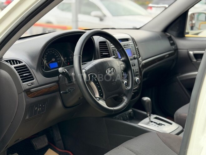 Hyundai Santa Fe-9