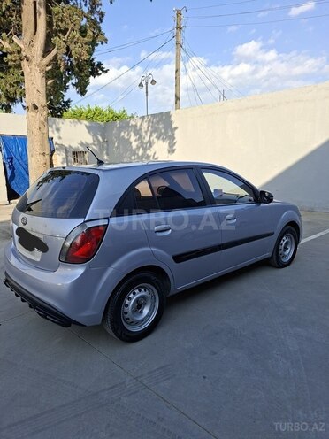 Kia Rio-7