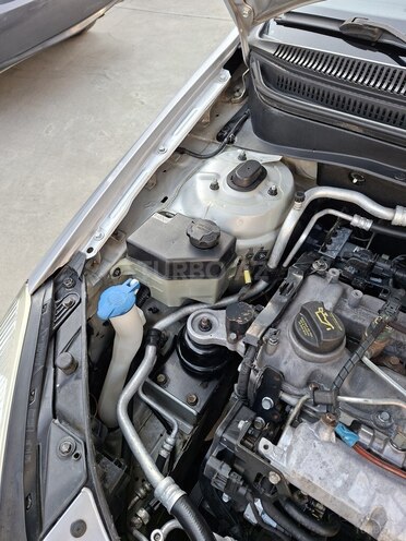 Kia Rio-8