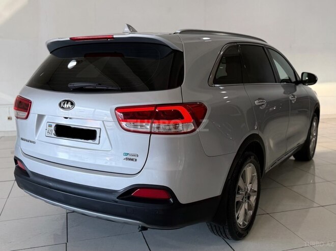 Kia Sorento-5