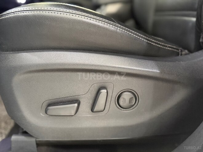 Kia Sorento-13