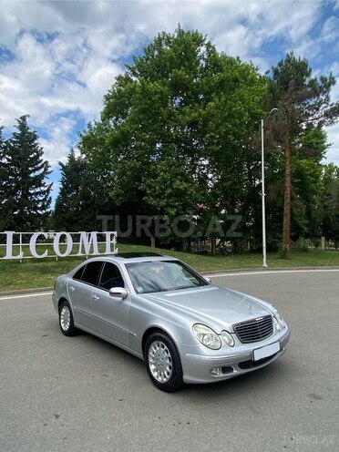 Mercedes E 240-3