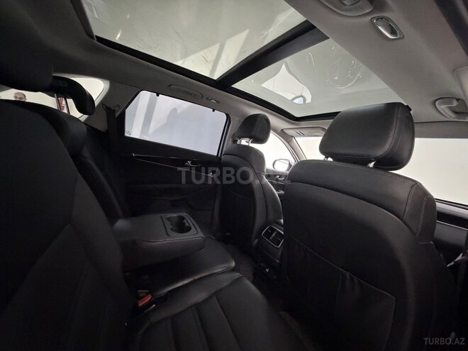 Kia Sorento-19