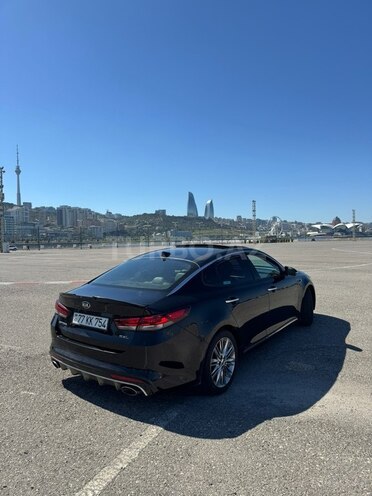 Kia Optima-5