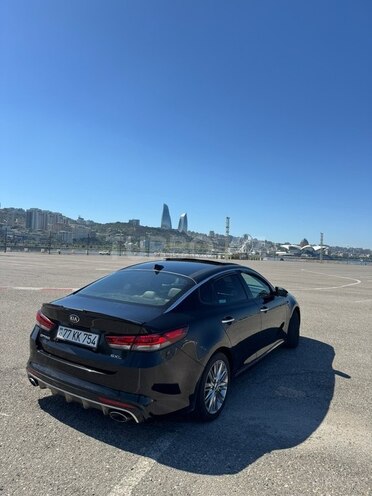 Kia Optima-4