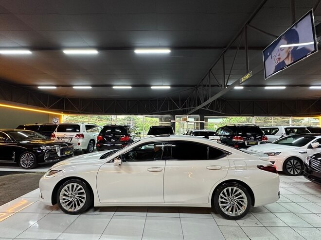 Lexus ES 250-9