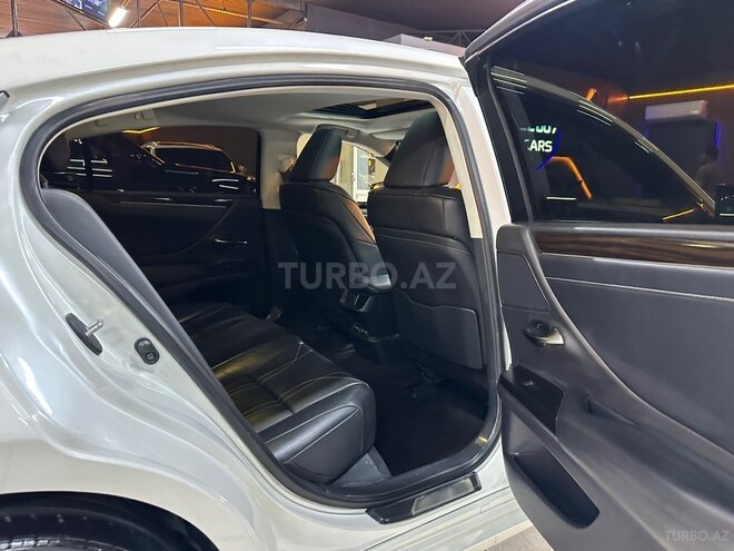 Lexus ES 250-16