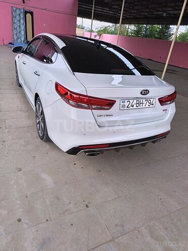 Kia Optima-4
