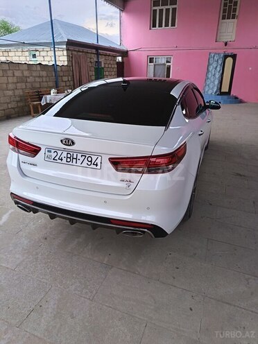 Kia Optima-5