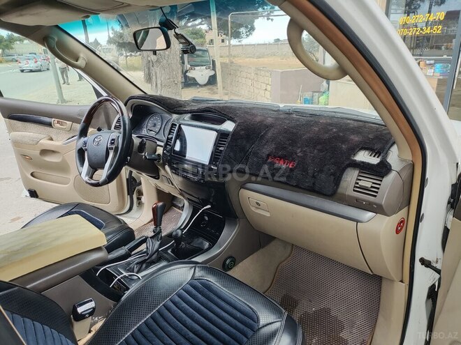 Toyota Land Cruiser Prado-7