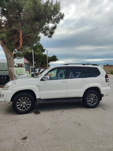 Toyota Land Cruiser Prado-9