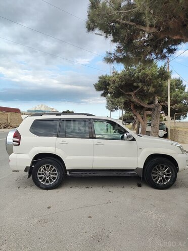 Toyota Land Cruiser Prado-10