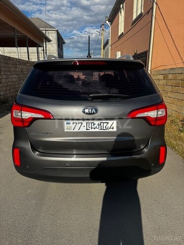 Kia Sorento-2