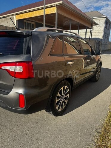 Kia Sorento-5