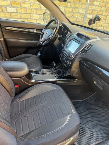 Kia Sorento-10