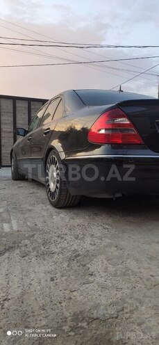 Mercedes E 240-10