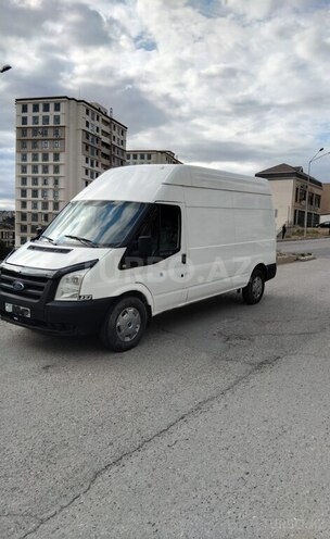 Ford Transit-6