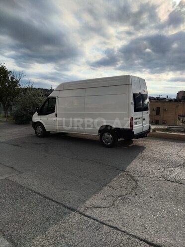 Ford Transit-7