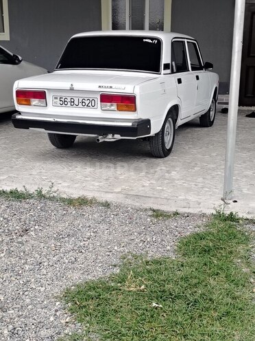 LADA (VAZ) 2107-2