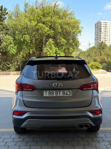 Hyundai Santa Fe-6