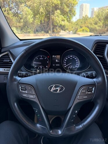 Hyundai Santa Fe-10