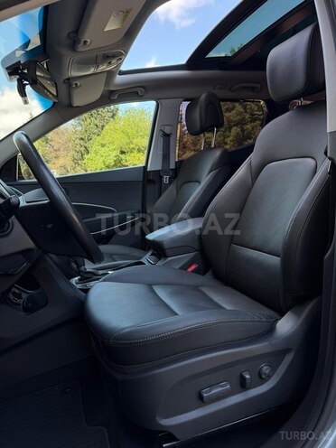 Hyundai Santa Fe-17