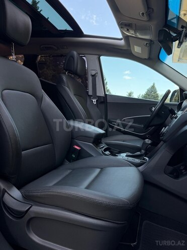 Hyundai Santa Fe-18