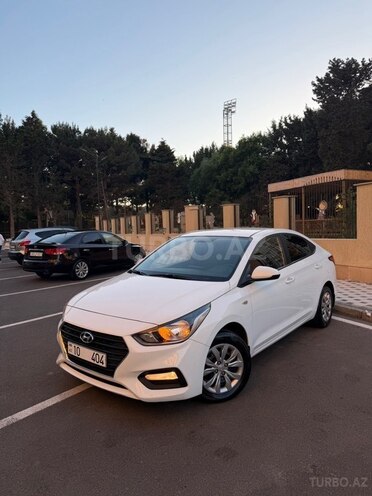 Hyundai Accent-3