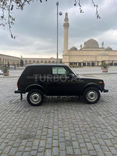 LADA (VAZ) Niva-9
